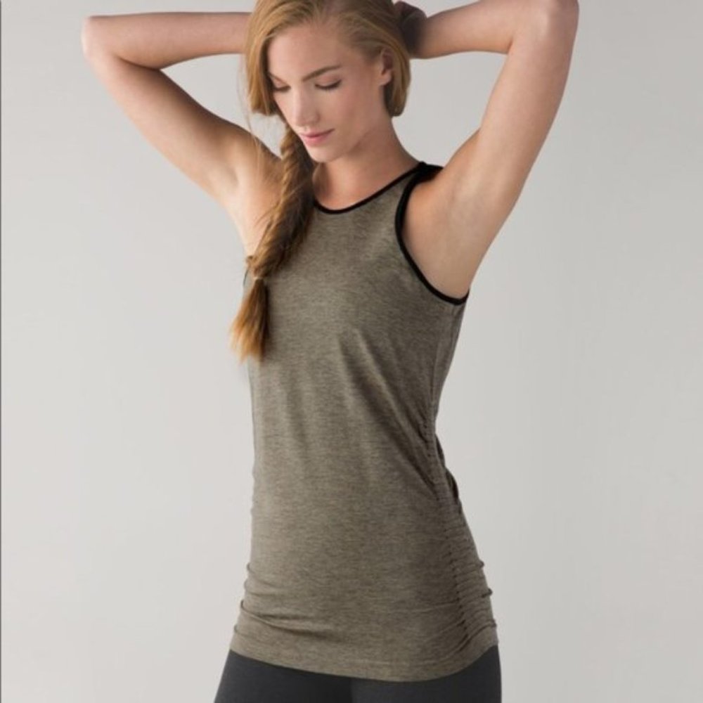 Lululemon In The Flow Tank Heathered Fatigue Green